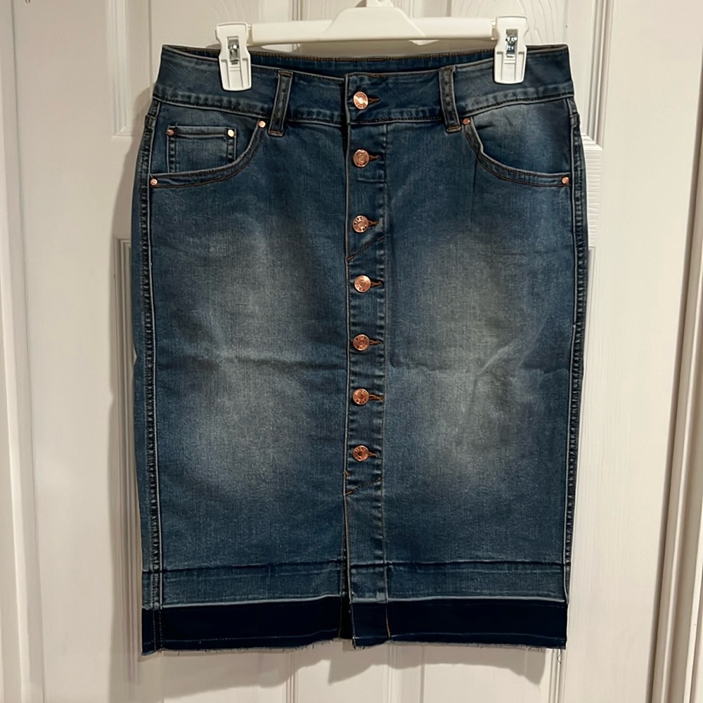 Denim skirt